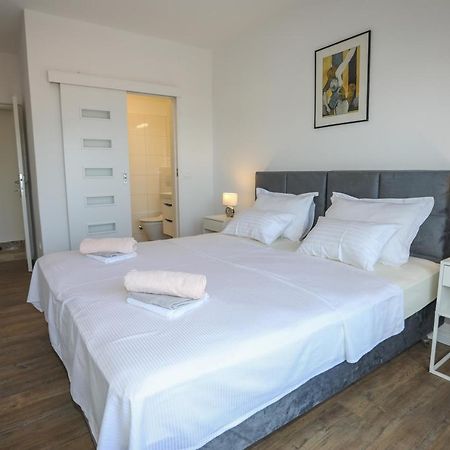 Stella Maris, Hvar - Rooms With A Balcony And A Stunning Sea View Хвар Экстерьер фото