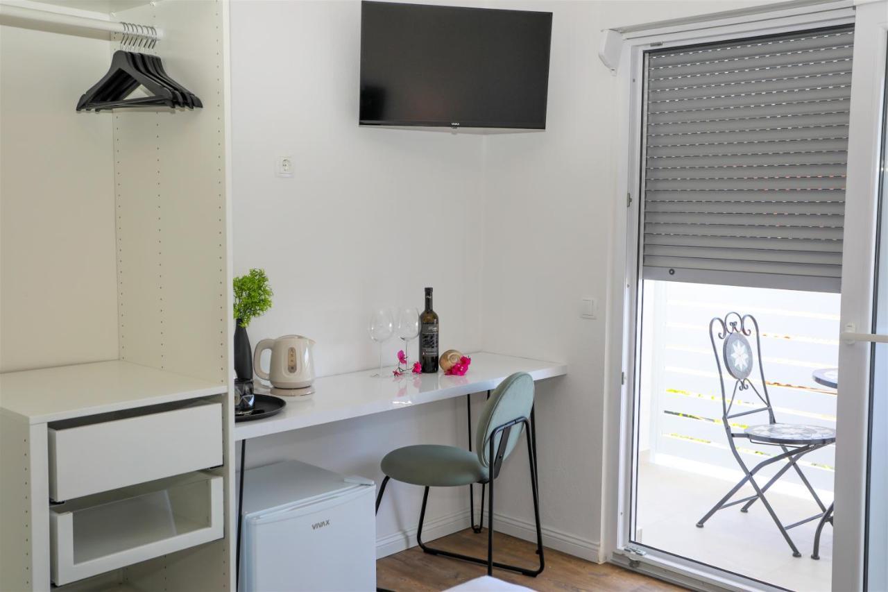 Stella Maris, Hvar - Rooms With A Balcony And A Stunning Sea View Хвар Экстерьер фото