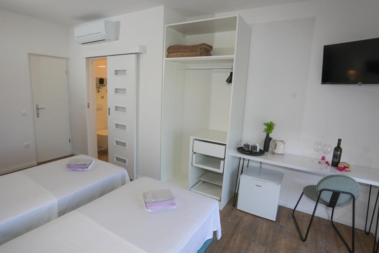 Stella Maris, Hvar - Rooms With A Balcony And A Stunning Sea View Хвар Экстерьер фото