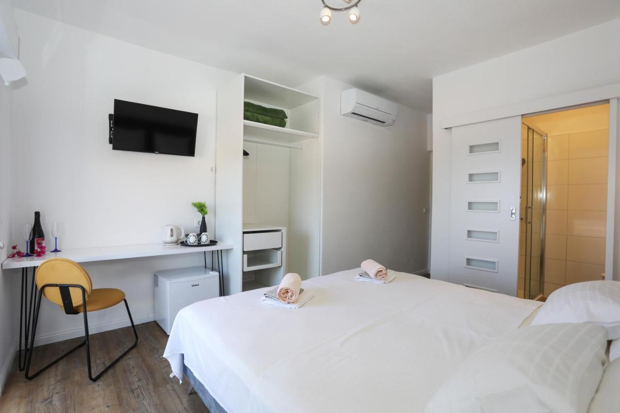 Stella Maris, Hvar - Rooms With A Balcony And A Stunning Sea View Хвар Экстерьер фото